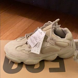 BRAND NEW IN BOX Adidas Yeezy 500 stone siz7.5M 9W